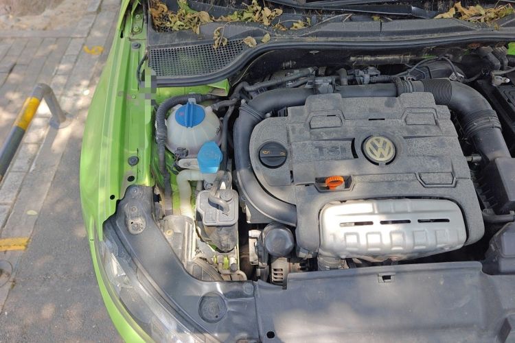 Used Volkswagen Scirocco 2009 1.4 TSI Luxury Edition Engine Bay Right