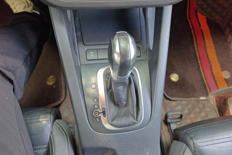 Used Volkswagen Scirocco 2009 1.4 TSI Luxury Edition Gear Lever