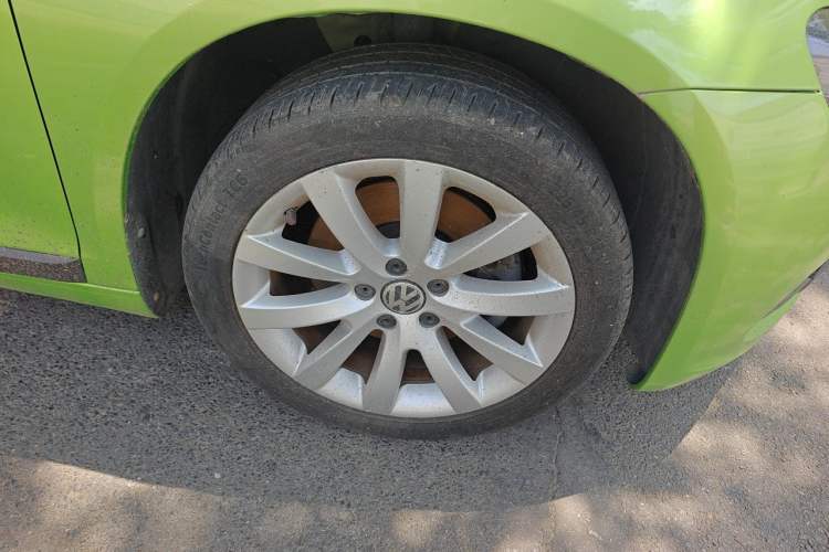 Used Volkswagen Scirocco 2009 1.4 TSI Luxury Edition Right Front Wheel Hub