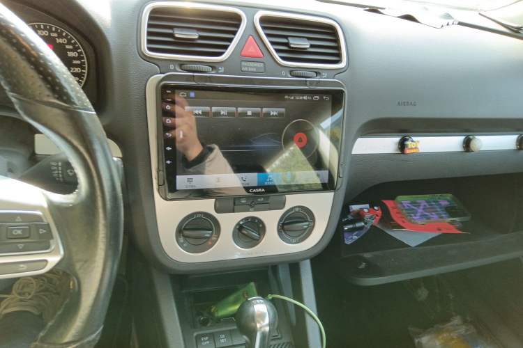 Used Volkswagen Scirocco 2009 1.4 TSI Trend Edition Audio And AC Panel