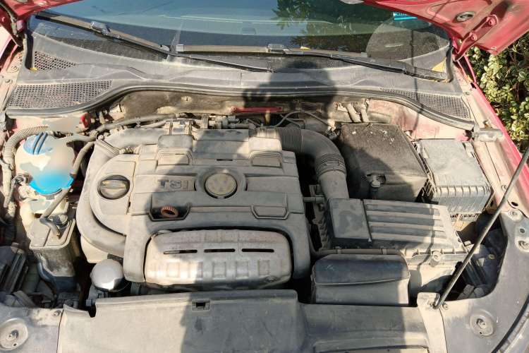 Used Volkswagen Scirocco 2009 1.4 TSI Trend Edition Engine Bay