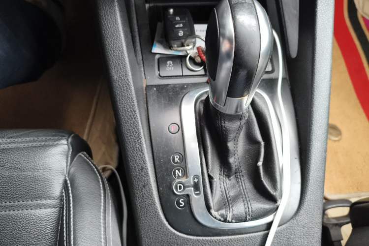 Used Volkswagen Scirocco 2009 1.4 TSI Luxury Edition Gear Lever