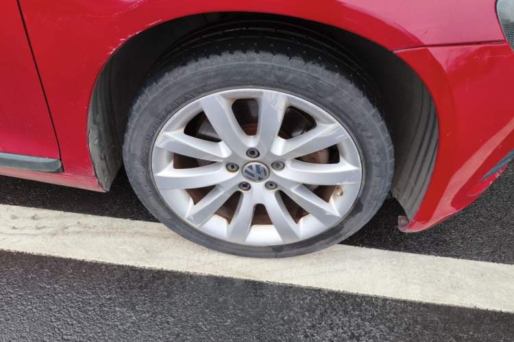 Used Volkswagen Scirocco 2009 1.4 TSI Luxury Edition Right Front Wheel Hub