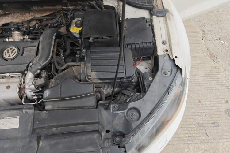 Used Volkswagen Scirocco 2009 1.4 TSI Trend Edition Engine Bay Left