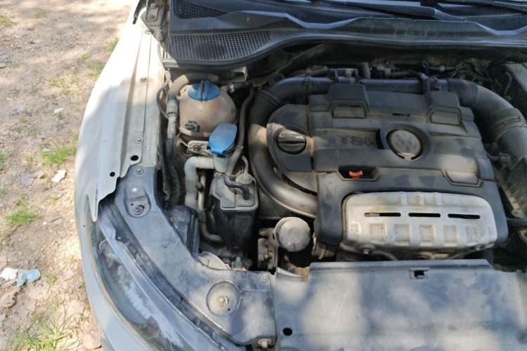 Used Volkswagen Scirocco 2009 1.4 TSI Trend Edition Engine Bay Right