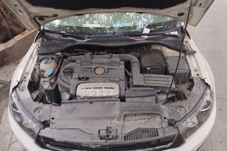 Used Volkswagen Scirocco 2009 1.4 TSI Trend Edition Engine Bay