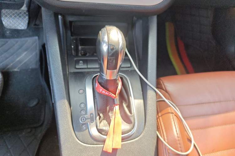 Used Volkswagen Scirocco 2009 1.4 TSI Trend Edition Gear Lever