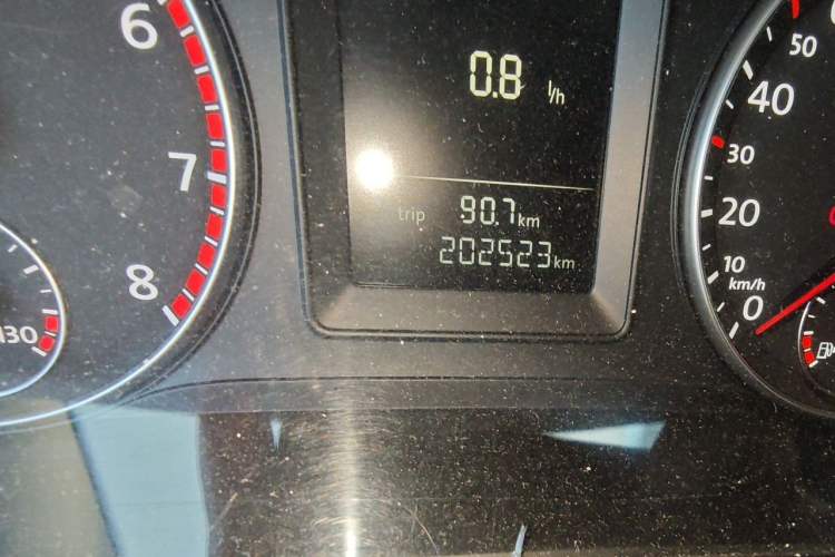 Used Volkswagen Scirocco 2009 1.4 TSI Trend Edition Odometer Close Up