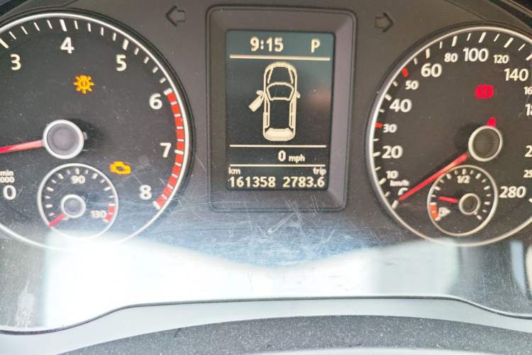 Used Volkswagen Scirocco 2010 2.0 TSI Sport Edition Odometer Close Up
