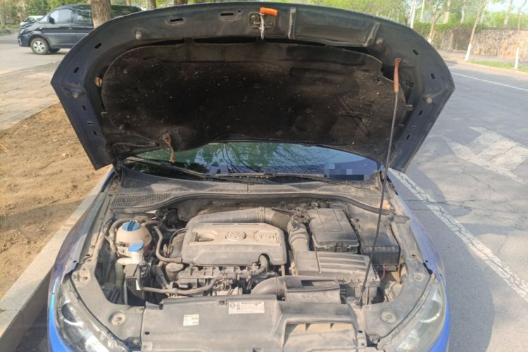 Used Volkswagen Scirocco 2010 2.0 TSI Luxury Edition Engine Bay