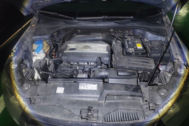 Used Volkswagen Scirocco 2010 2.0 TSI Luxury Edition Engine Bay