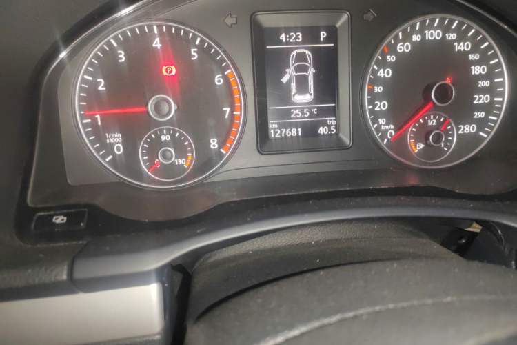Used Volkswagen Scirocco 2010 2.0 TSI Luxury Edition Odometer Close Up