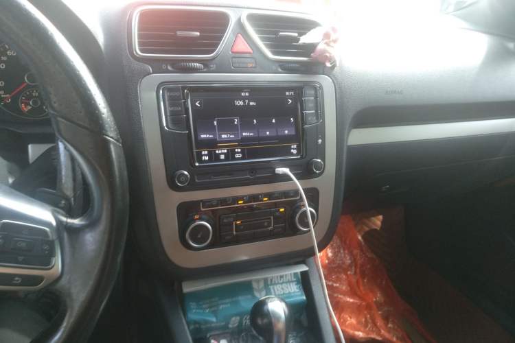 Used Volkswagen Scirocco 2010 2.0 TSI Luxury Edition Audio And AC Panel