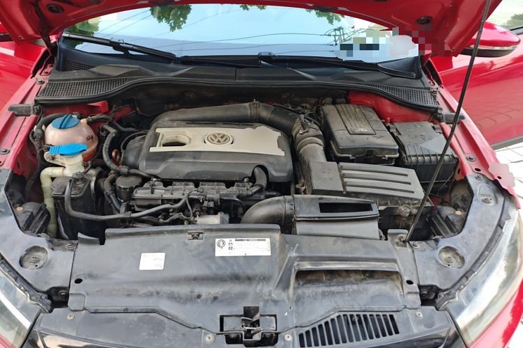 Used Volkswagen Scirocco 2010 2.0 TSI Sport Edition Engine Bay
