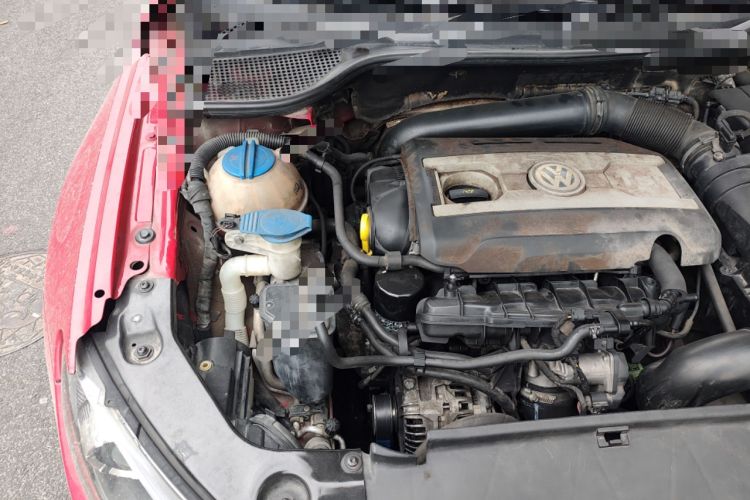 Used Volkswagen Scirocco 2010 2.0 TSI Luxury Edition Engine Bay Right