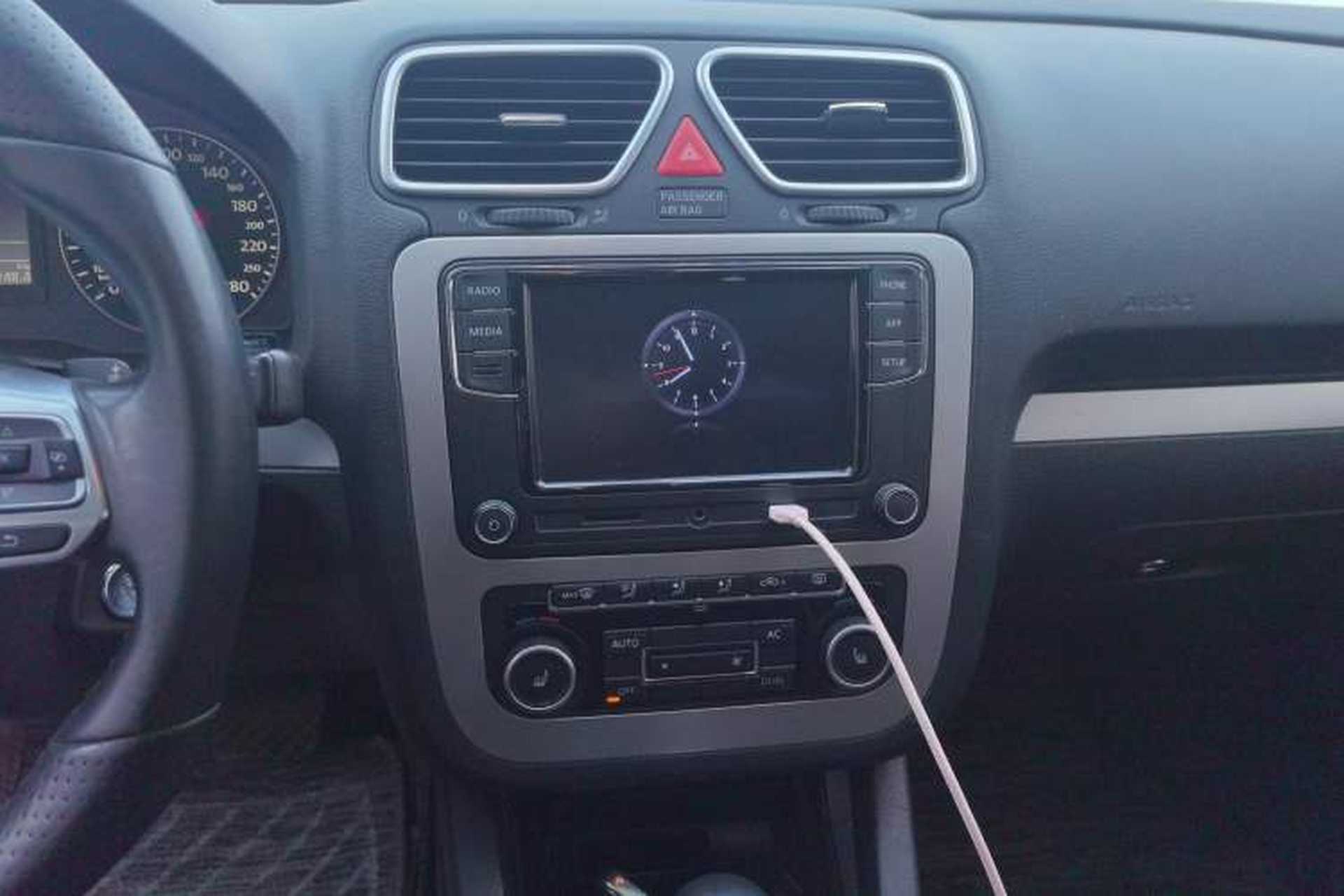 Used Volkswagen Scirocco 2010 2.0 TSI Luxury Edition Audio And AC Panel