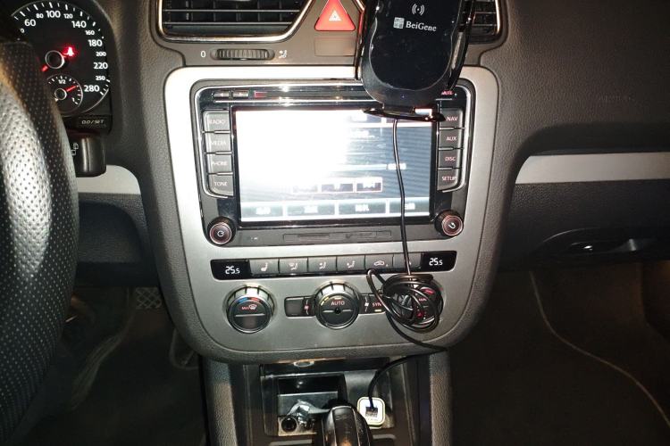 Used Volkswagen Scirocco 2010 2.0 TSI Sport Edition Audio And AC Panel