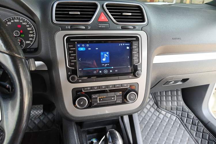 Used Volkswagen Scirocco 2010 2.0 TSI Luxury Edition Audio And AC Panel