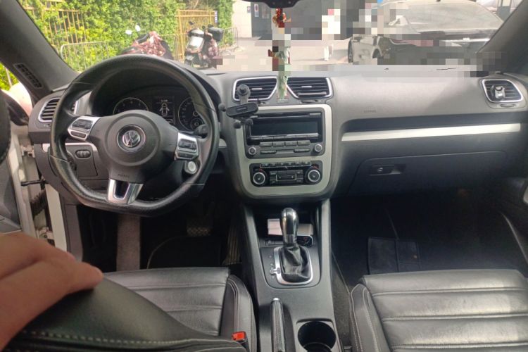 Used Volkswagen Scirocco 2010 2.0 TSI Sport Edition Center Console