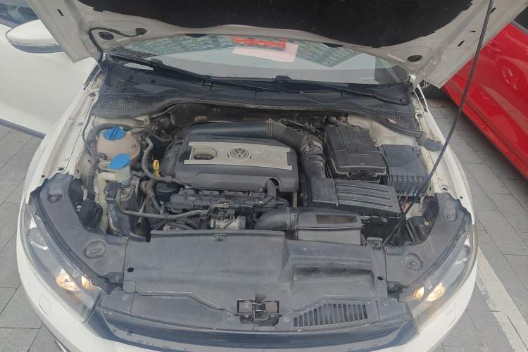 Used Volkswagen Scirocco 2010 2.0 TSI Luxury Edition Engine Bay