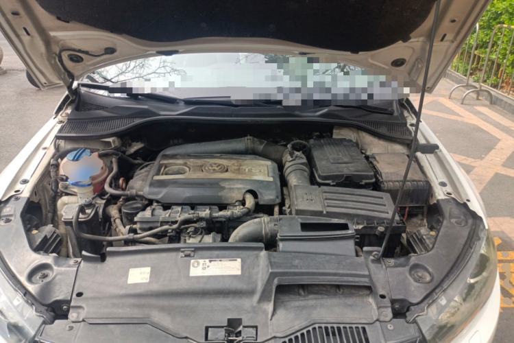 Used Volkswagen Scirocco 2010 2.0 TSI Sport Edition Engine Bay