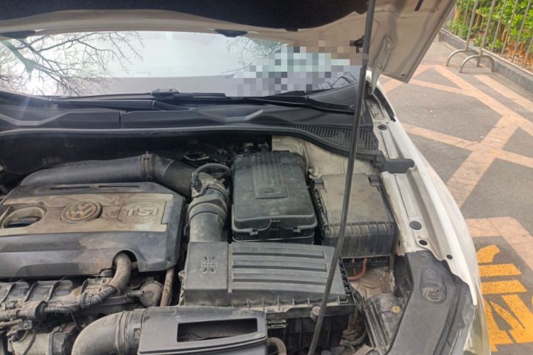 Used Volkswagen Scirocco 2010 2.0 TSI Sport Edition Engine Bay Left
