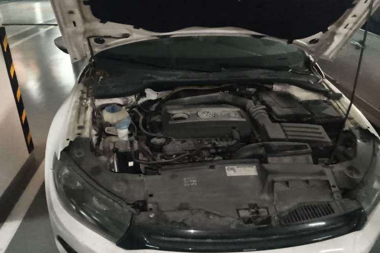 Used Volkswagen Scirocco 2010 2.0 TSI Sport Edition Engine Bay Right
