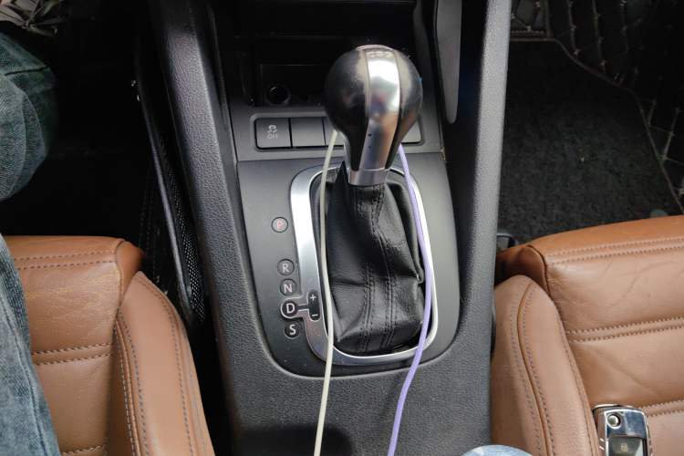 Used Volkswagen Scirocco 2010 2.0 TSI Sport Edition Gear Lever