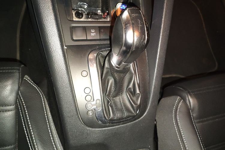 Used Volkswagen Scirocco 2010 2.0 TSI Sport Edition Gear Lever