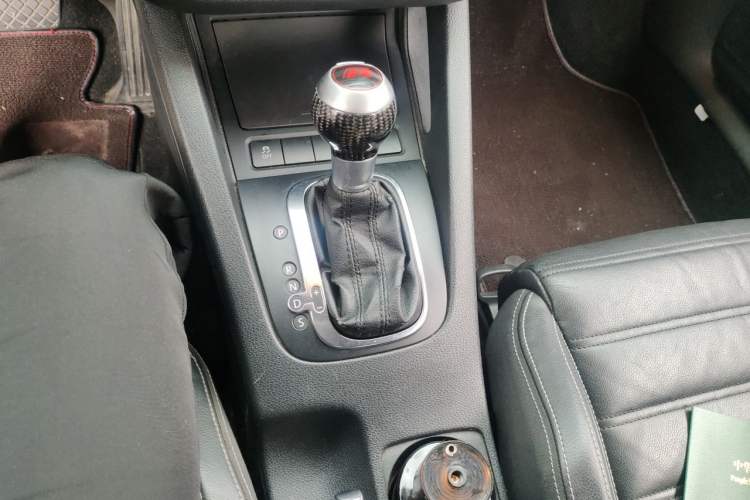Used Volkswagen Scirocco 2010 2.0 TSI Luxury Edition Gear Lever