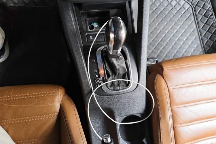 Used Volkswagen Scirocco 2010 2.0 TSI Luxury Edition Gear Lever