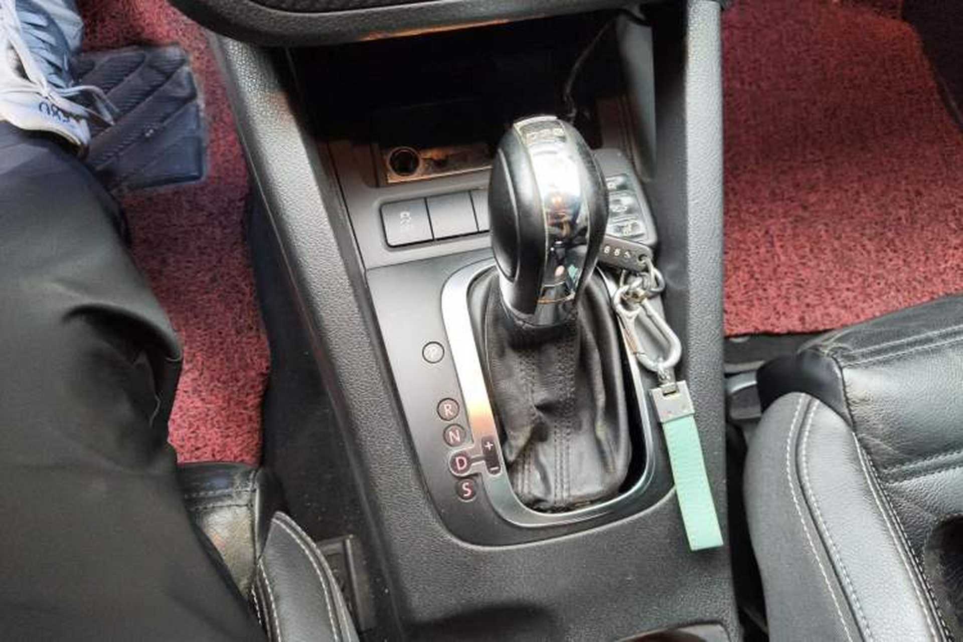 Used Volkswagen Scirocco 2010 2.0 TSI Luxury Edition Gear Lever
