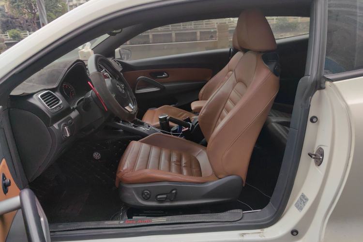 Used Volkswagen Scirocco 2010 2.0 TSI Sport Edition Left Front Seat