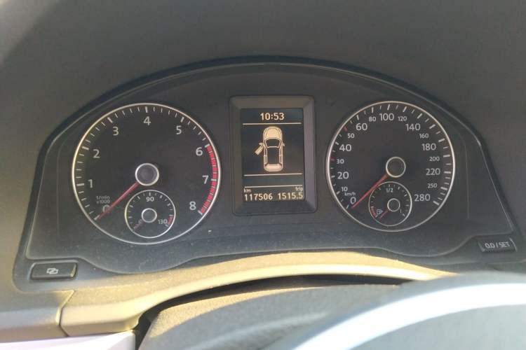 Used Volkswagen Scirocco 2010 2.0 TSI Luxury Edition Odometer Close Up
