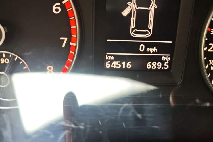 Used Volkswagen Scirocco 2010 2.0 TSI Luxury Edition Odometer Close Up