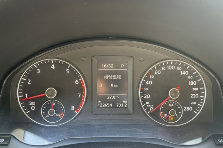 Used Volkswagen Scirocco 2010 2.0 TSI Luxury Edition Odometer Close Up