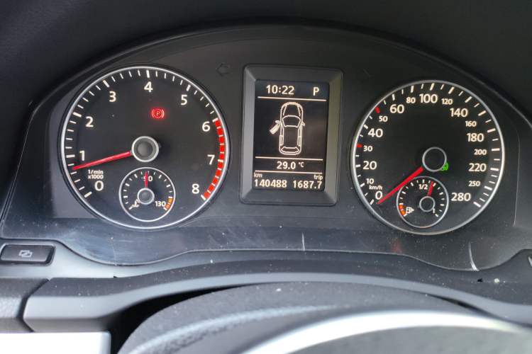 Used Volkswagen Scirocco 2010 2.0 TSI Luxury Edition Odometer Close Up