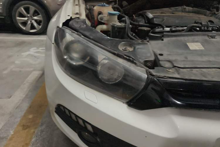 Used Volkswagen Scirocco 2010 2.0 TSI Luxury Edition Right Front Headlight