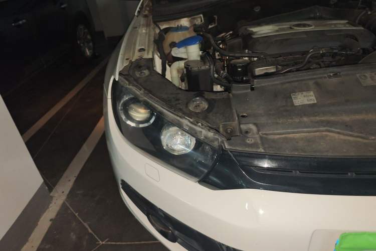 Used Volkswagen Scirocco 2010 2.0 TSI Luxury Edition Right Front Headlight