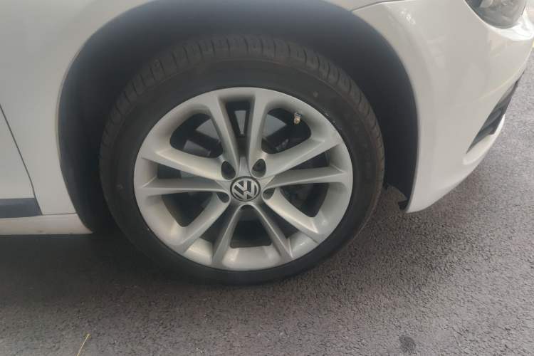 Used Volkswagen Scirocco 2010 2.0 TSI Luxury Edition Right Front Wheel Hub
