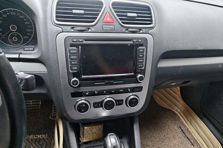 Used Volkswagen Scirocco 2011 2.0 TSI R-Line Audio And AC Panel