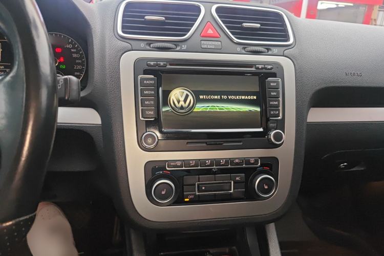 Used Volkswagen Scirocco 2011 2.0 TSI Luxury Edition Audio And AC Panel