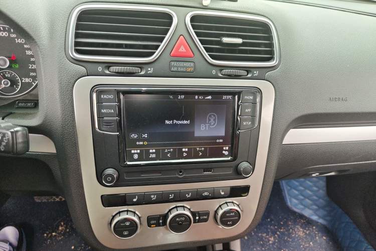 Used Volkswagen Scirocco 2011 2.0 TSI Luxury Edition Audio And AC Panel