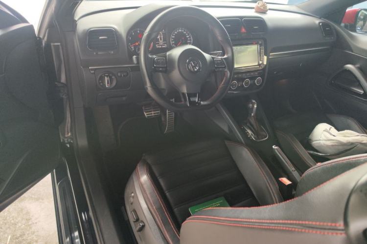 Used Volkswagen Scirocco 2011 2.0 TSI Luxury Edition Center Console