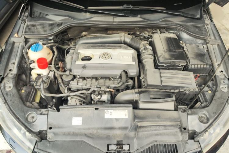 Used Volkswagen Scirocco 2011 2.0 TSI Luxury Edition Engine Bay