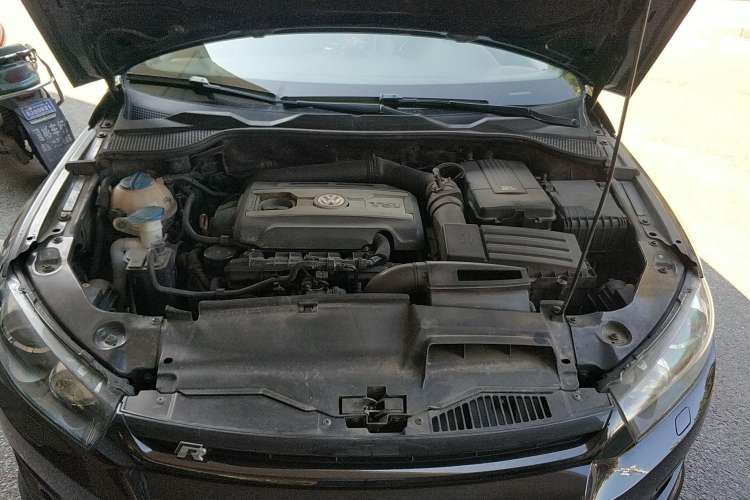 Used Volkswagen Scirocco 2011 2.0 TSI R-Line Engine Bay