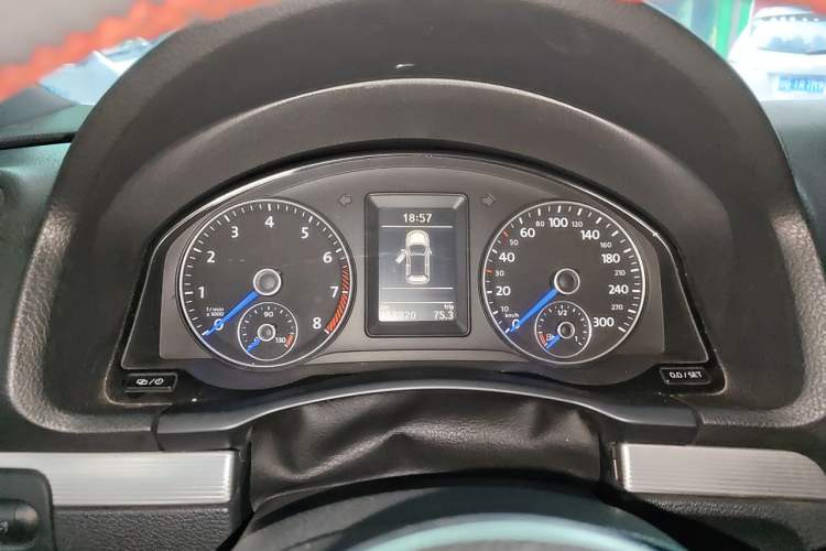 Used Volkswagen Scirocco 2011 R 2.0TSI Instrument Cluster