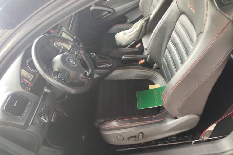 Used Volkswagen Scirocco 2011 2.0 TSI Luxury Edition Left Front Seat