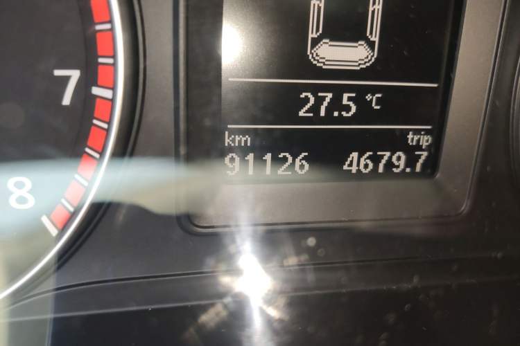 Used Volkswagen Scirocco 2011 1.4 TSI Comfort Edition Odometer Close Up