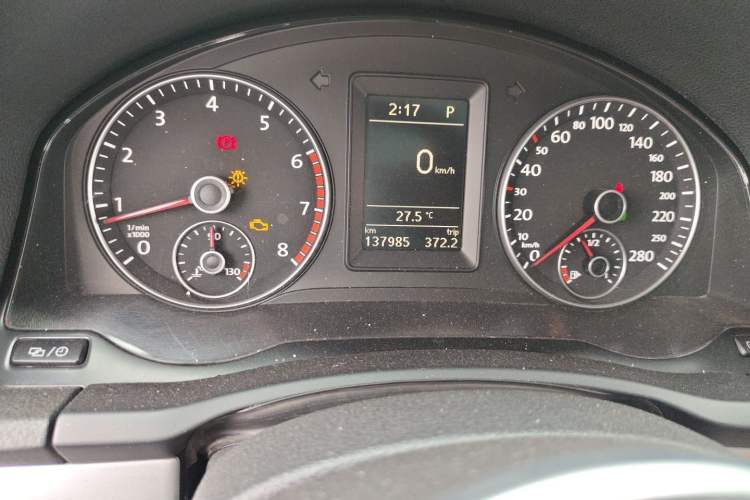 Used Volkswagen Scirocco 2011 2.0 TSI Luxury Edition Odometer Close Up